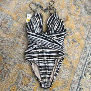 NWT Women’s La Blanca Halter Plunge Swimsuit